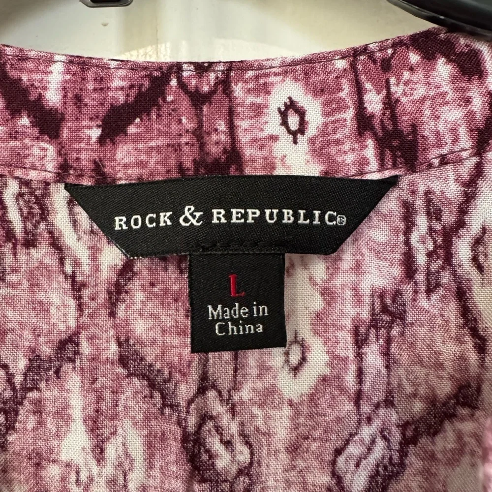 Rock & Republic Purple Patterned Blouse. Size large. - Picture 3 of 8